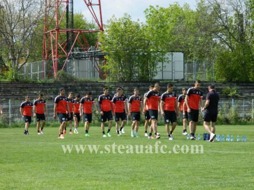 Campioanele au uitat cum sa inscrie: CFR 0-0 Steaua! Ocazii uriase, Rusescu a ratat INCREDIBIL! Stelistii amana fiesta de titlu!_5