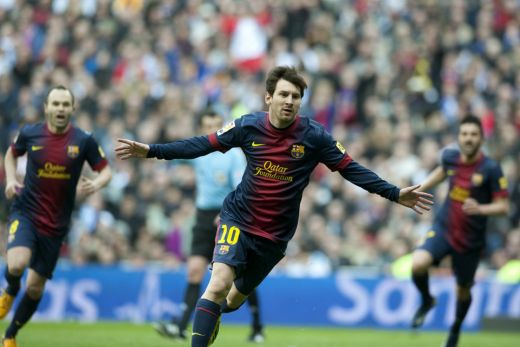 Barcelona a castigat TITLUL 22! Messi a terminat sezonul cu 46 de goluri: 13 duble, un hattrick si un poker! 1500 de fani s-au strans in strada sa sarbatoreasca:_3