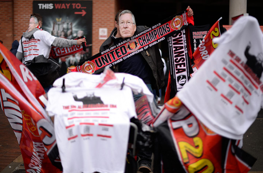 CEA MAI TR12TA ZI pentru United | Ferguson si-a luat ADIO de la Old Trafford cu o victorie in ultimele minute! Imagini impresionante din tribune:_14