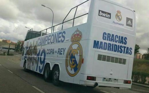 S-au facut de RAS! Imaginea care il face de rusine pe Mourinho! Ce au descoperit paparazzi pe strazile din Madrid FOTO:_2