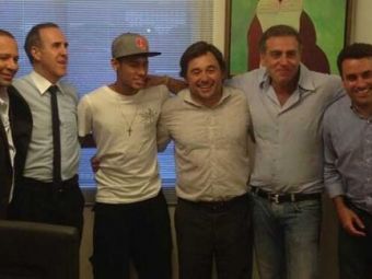 Prima imagine cu Neymar la Barcelona: &quot;Va castiga cat Kaka!&quot; Ce suma a platit Barcelona pentru brazilian: