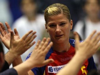 
	OFICIAL | Carmen Amariei a semnat cu SCM Craiova: &quot;Prioritatea e sa aduc fetele de la Oltchim! Fotbalul si handbalul trebuie sa renasca in Craiova&quot;
