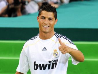 
	Incepe REVOLUTIA la Madrid! Florentino Perez a anuntat cine va conduce Realul din sezonul viitor! Ronaldo va deveni cel mai bine platit fotbalist din lume:
