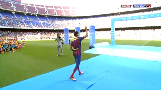 Neymar Day in Barcelona | Brazilianul a fost prezentat oficial! Nou Camp a fost plin, fanii au inventat deja un cantec! Declaratie NEBUNA a lui Neymar despre Messi:_20