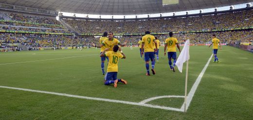 LIVE BLOG do Brasil | Furia Rosie a vazut rosu: FRED si Neymar au pus in genunchi campioana mondiala! Brazilia 3-0 Spania! VIDEO_25