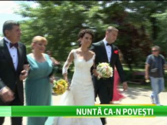 VIDEO A iesit lumea in STRADA la Galati: s-a insurat Bute! Cati bani a cheltuit la nunta: