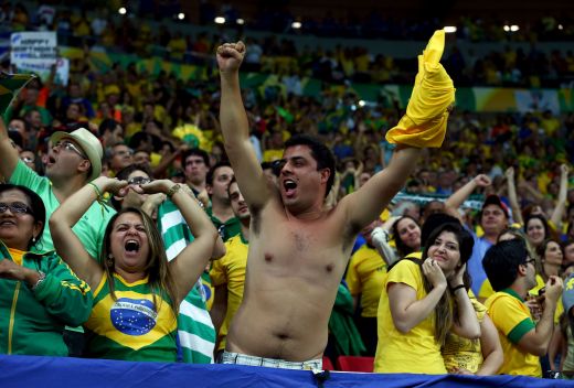 Gol GENIAL Neymar, Hulk, Oscar si Dani Alves au facut SHOW total la Cupa Confederatiilor: Brazilia 3-0 Japonia! Vezi toate fazele:_11