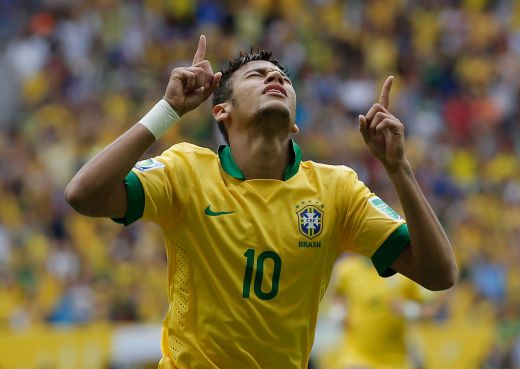 Gol GENIAL Neymar, Hulk, Oscar si Dani Alves au facut SHOW total la Cupa Confederatiilor: Brazilia 3-0 Japonia! Vezi toate fazele:_14
