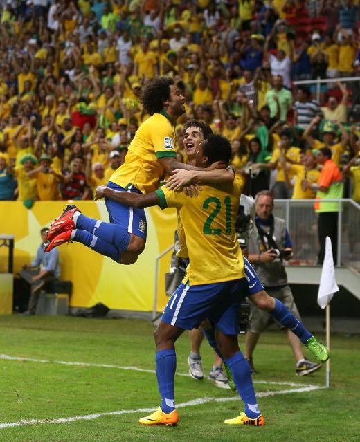 Gol GENIAL Neymar, Hulk, Oscar si Dani Alves au facut SHOW total la Cupa Confederatiilor: Brazilia 3-0 Japonia! Vezi toate fazele:_4