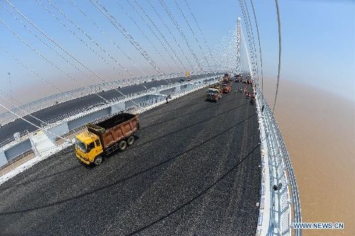 FOTO Un nou MIRACOL al omenirii! Chinezii au inaugurat cel mai mare POD din lume! Constructia impresionanta:_5