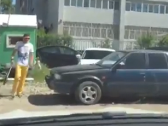 VIDEO Razbunare MADE in Rusia! Ce a patit un sofer care a parcat aiurea e INIMAGINABIL!