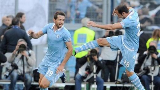 
	Fanii lui Lazio l-au convins: Lulic isi schimba numarul de pe tricou, dupa minutul in care a marcat golul victoriei in finala Cupei Italiei cu Roma!
