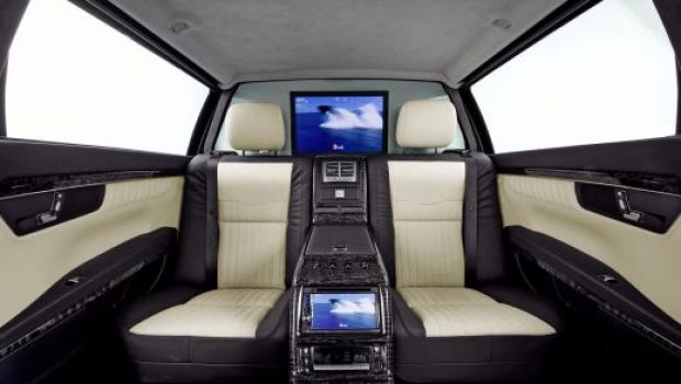 
	FOTO Mercedes lanseaza DISTRUGATORUL de Rolls Royce! Nemtii reinventeaza luxul. Cum arata limuzina de 200.000 de euro!
