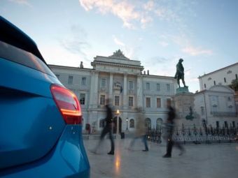 
	PREMIERA! Primul Mercedes cu motor de DACIA a fost lansat oficial! FOTO, vezi cum arata si cat costa:
