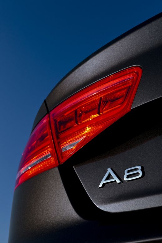 FOTO Noul Audi A8 e gata de lansare! Ce schimbari au facut nemtii la limuzina de lux care a cucerit Europa:_11