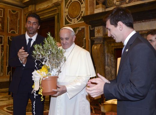 FOTO: Ziua in care Messi l-a cunoscut pe Papa! Jucatorii Italiei si Argentinei au mers la Vatican! Messi: "O zi memorabila!"_2