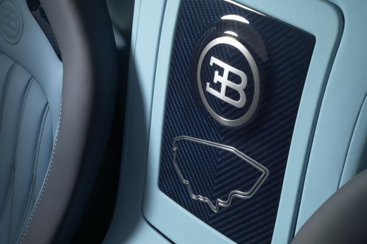 FOTO Un nou Bugatti Veyron face RAVAGII in buzunarele miliardarilor! Francezii au dedicat modelul unui pilot LEGENDAR! Cum arata:_8
