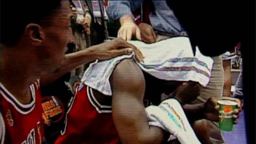 Misterul bolii lui Michael Jordan a fost REZOLVAT! "Stii ca ceva nu e in regula cand 5 oameni vin sa iti livreze o pizza" Ce s-a intamplat pe 11 iunie 1997:_2