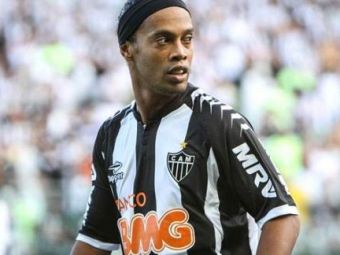 
	Steaua scapa de Ronaldinho! Ce echipa il deturneaza pe brazilian din drumul catre Schalke! Oferta venita azi:
