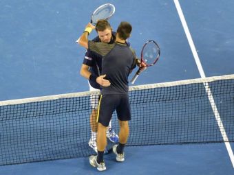 
	ACUM Prima semifinala de la US Open! Djokovic incearca sa se mentina pe primul loc in lume! Djokovic - Wawrinka 2-6; 7-6; 3-6; 6-3; 3-2
