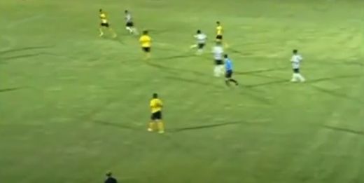 
	Golul saptamanii s-a dat in Iran! A inchis ochii si a tras cat a putut si mingea s-a dus la vinclu! Vezi TORPILA de la 35 de metri: VIDEO
