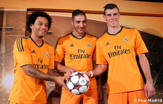 FOTO. Real isi schimba "look-ul"! Benzema i-a luat fata galacticului Bale cu noua sa frizura. Ce a declarat galezul la prezentarea noului echipament!_1