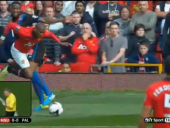 
	VIDEO: Cea mai penibila simulare a etapei in Premier League! Chiar si fanii lui United au ras cand au vazut ce face Ashley Young :)
