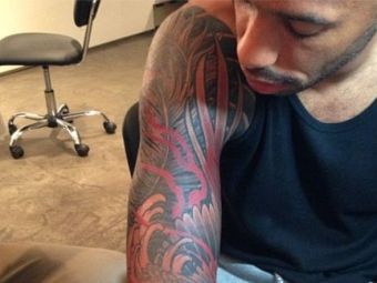 
	New York STYLE: Henry si-a desenat tot bratul drept! VIDEO: Cum aratat ultimul tatuaj facut de fostul star de la Arsenal si Barcelona:

