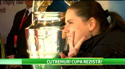 Mii de oameni vin sa vada trofeul Champions League la Bucuresti! De ce s-au temut organizatorii in weekend :)