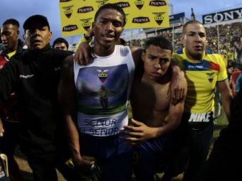 
	Gest SUPERB dupa o calificare istorica! Ecuadorul, aproape de a 3-a participare din istorie la un Campionat Mondial! Ce au facut jucatorii la finalul meciului cu Uruguay:

