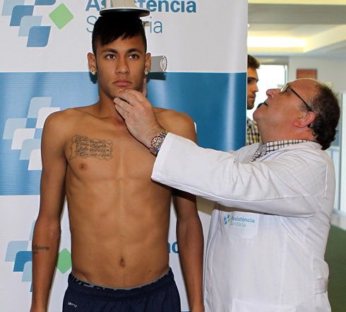 Neymar "rupe" abdomenele la sala si trage tare sa puna muschi pe el! Transformarea starului brazilian; vezi cum arata la doar cateva luni dupa ce a ajuns la Barca:_1