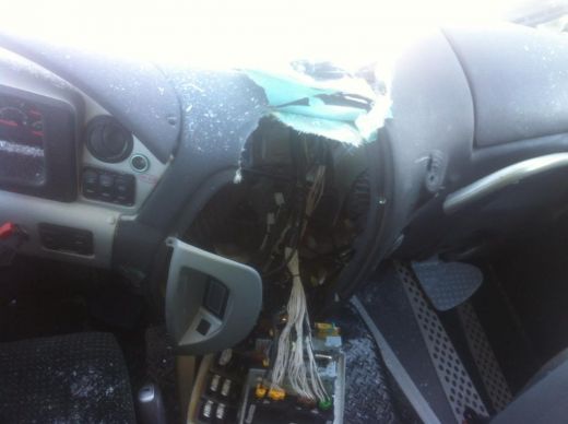 Autocarul lui FC Vaslui s-a CIOCNIT violent de un camion! Porumboiu face haz de necaz: "Nu erau lemne in camion, erau punctele furate de FRF!" :)_5
