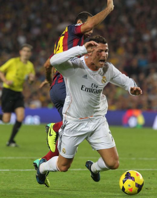 Ronaldo PLANGE dupa El Clasico: "A fost penalty clar!" Acuzatii dure dupa Real - Barca in Spania:_4