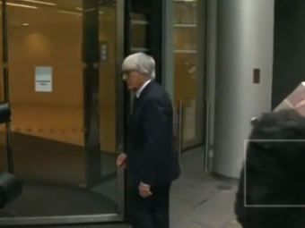 
	VIDEO Scena de Benny Hill cu seful Formula 1! Bernie Ecclestone vs intrare in Tribunal! Vezi cine a castigat! :))
