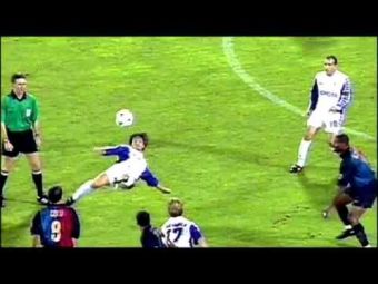 
	VIDEO Italienii s-au frecat la ochi! Eric do Romania le-a amintit de cel mai FRUMOS gol din istoria Champions League! Reusita LEGENDARA: 
