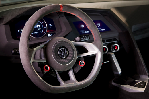 SUPER MASINA zilei | Volkswagen a lansat cel mai tare Golf din istorie: 500 de cai si 300 km/h! Pret FABULOS: mai scumpa decat Bugatti Veyron!_4