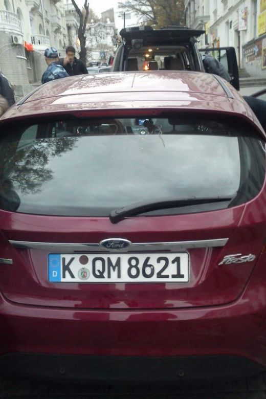 SUPER FOTO: Top Gear filmeaza langa Romania! N-o sa-ti vina sa crezi in ce masina au fost surprinsi prezentatorii: _12