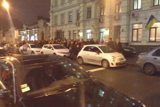 SUPER FOTO: Top Gear filmeaza langa Romania! N-o sa-ti vina sa crezi in ce masina au fost surprinsi prezentatorii: _9