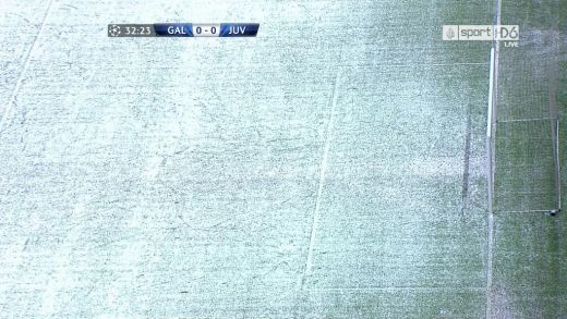 '31 Galatasaray 0-0 Juventus! Terenul a fost acoperit cu zapada in doar 10 de minute! Meciul a fost AMANAT pentru miercuri! FOTO_5