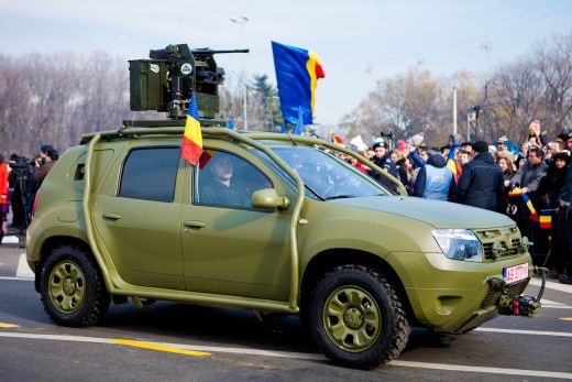 FOTO: Dacia pleaca la RAZBOI! Au aparut mai multe detalii despre Duster Army, prima Dacie dotata cu MITRALIERA!_3