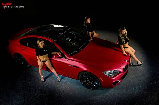 GALERIE FOTO: Cea mai tare metoda de a promova un BMW seria 6 Gran Coupe! Nu stii daca sa admiri masina sau femeile de langa :)_2