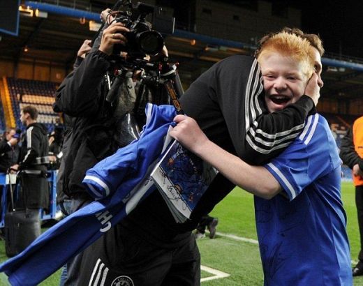 Cel mai frumos Craciun pentru un copil bolnav de 14 ani! Roman Abramovic l-a primit pe Stamford Bridge si si-a incalcat cel mai lung juramant! VIDEO_5