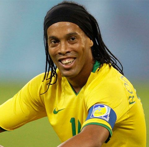 Imaginea care face SENZATIE pe Internet: "L-am transferat pe Ronaldinho!" Fanii lui Besiktas vor innebuni! Anuntul facut de fanii lui Galatasaray:_2