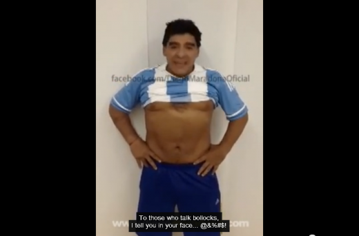 
	Maradona, mesaj incredibil de Anul Nou: &quot;Pentru toti cei care ma irita, am o vorba sa le spun: Imi sug*ti...!&quot; VIDEO:
