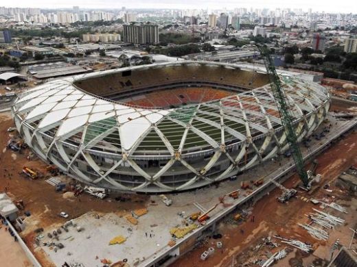 Blatter CRITICA Brazilia: "E cea mai lenta tara de cand sunt eu presedinte FIFA" Cum arata astazi stadioanele de la CM 2014:_1