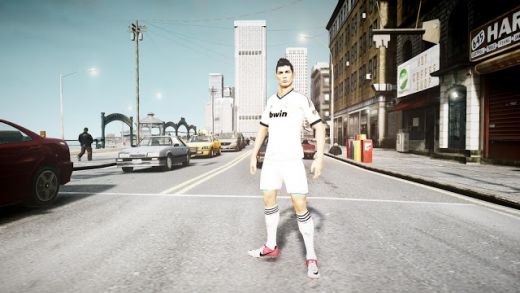 CE NEBUNIE! Cristiano Ronaldo si Messi apar in GTA 4! Imaginile care i-au innebunit pe fanii jocurilor pe calculator! VIDEO_3