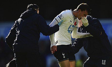 Chiriches, urmarit de blestem in Anglia! Dupa ce a purtat masca, a primit o noua lovitura in ultimul meci al lui Tottenham! Cum s-a umplut de sange: FOTO_3