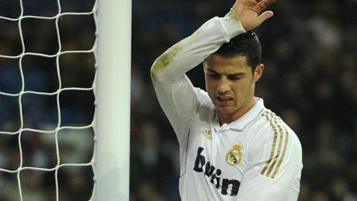 
	Real a stabilit un RECORD urat! 170 de milioane de euro s-au platit degeaba! Cele mai mari ERORI din fotbalul mare sunt la Madrid! Ce se poate intampla:
