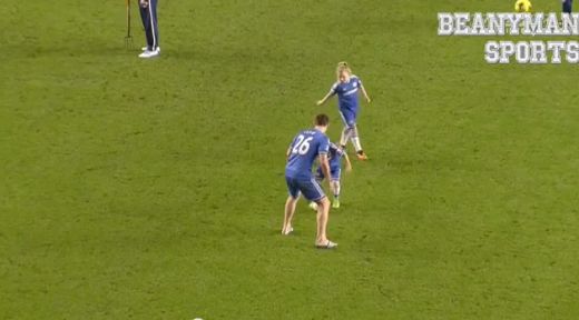 
	Mourinho a ras cu LACRIMI la faza asta! Ce i s-a intamplat lui Terry la cateva minute dupa ce Chelsea a DISTRUS-O pe Man United
