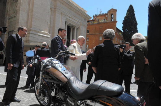 Harley-Davidson Papa Francisc